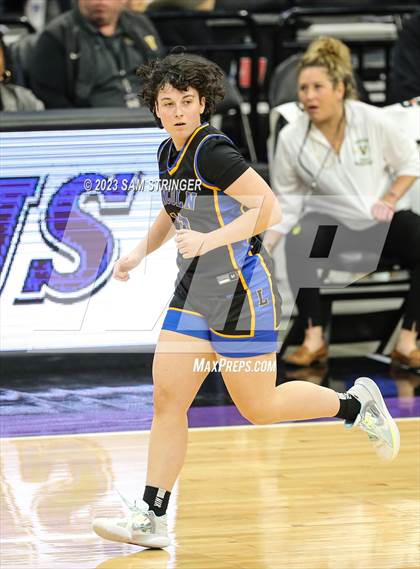 Thumbnail 2 in Lincoln vs. Vanden (CIF SJS Division 3 Final) photogallery.