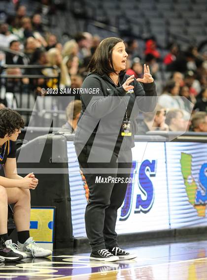 Thumbnail 3 in Lincoln vs. Vanden (CIF SJS Division 3 Final) photogallery.