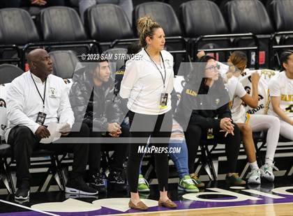 Thumbnail 2 in Lincoln vs. Vanden (CIF SJS Division 3 Final) photogallery.