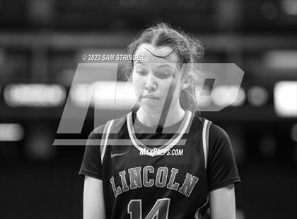 Thumbnail 2 in Lincoln vs. Vanden (CIF SJS Division 3 Final) photogallery.
