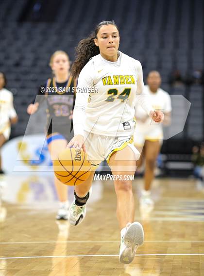 Thumbnail 3 in Lincoln vs. Vanden (CIF SJS Division 3 Final) photogallery.