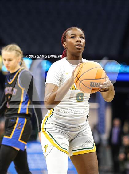 Thumbnail 2 in Lincoln vs. Vanden (CIF SJS Division 3 Final) photogallery.