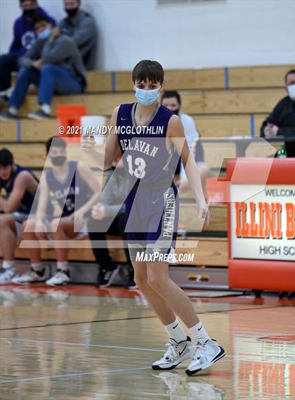 Thumbnail 2 in JV Delavan @ Illini Bluffs photogallery.