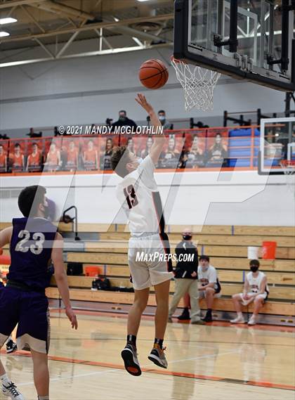 Thumbnail 1 in JV Delavan @ Illini Bluffs photogallery.