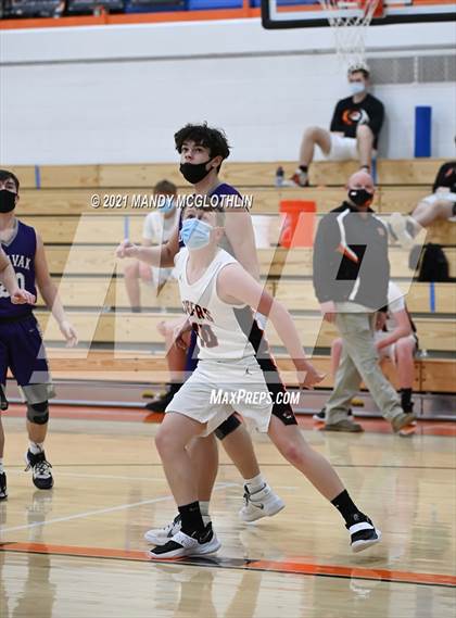 Thumbnail 2 in JV Delavan @ Illini Bluffs photogallery.