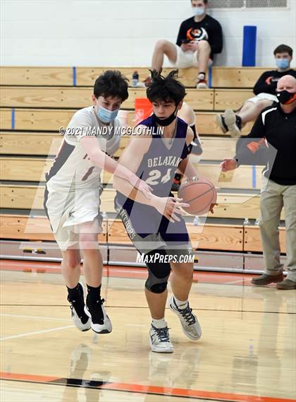 Thumbnail 1 in JV Delavan @ Illini Bluffs photogallery.
