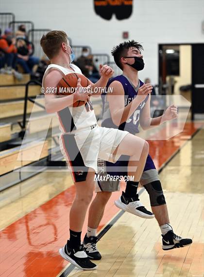Thumbnail 1 in JV Delavan @ Illini Bluffs photogallery.