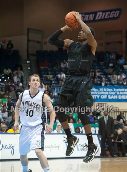 Thumbnail 2 in La Costa Canyon vs Lincoln (CIF SDS D2 Final) photogallery.