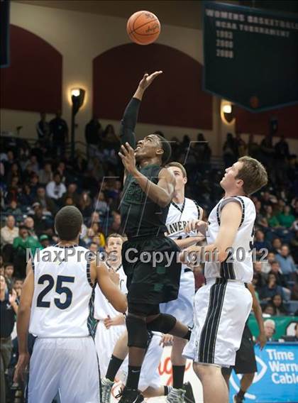 Thumbnail 2 in La Costa Canyon vs Lincoln (CIF SDS D2 Final) photogallery.