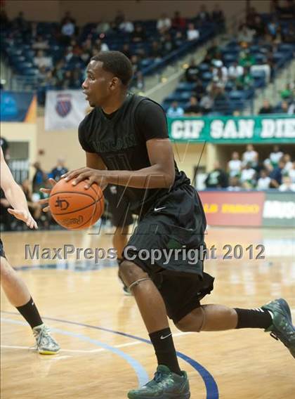 Thumbnail 2 in La Costa Canyon vs Lincoln (CIF SDS D2 Final) photogallery.