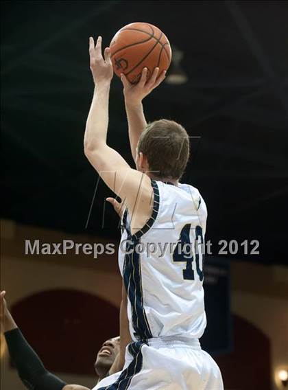 Thumbnail 3 in La Costa Canyon vs Lincoln (CIF SDS D2 Final) photogallery.