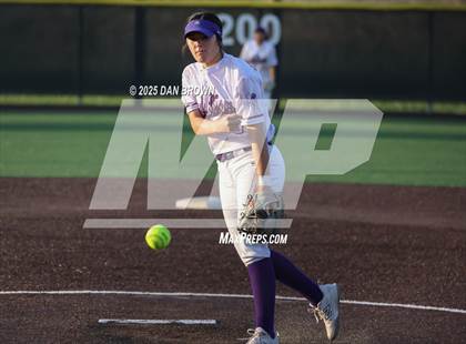 Thumbnail 2 in Sunset vs West Mesquite (UIL 5A D1 Bi-District) photogallery.