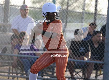 Thumbnail 2 in Sunset vs West Mesquite (UIL 5A D1 Bi-District) photogallery.