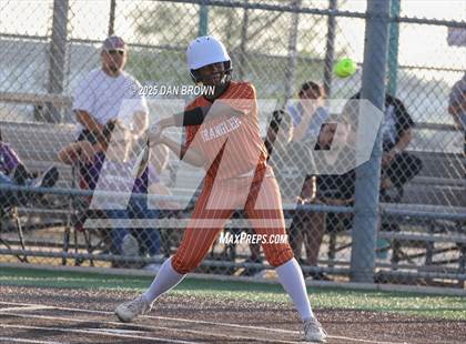 Thumbnail 1 in Sunset vs West Mesquite (UIL 5A D1 Bi-District) photogallery.