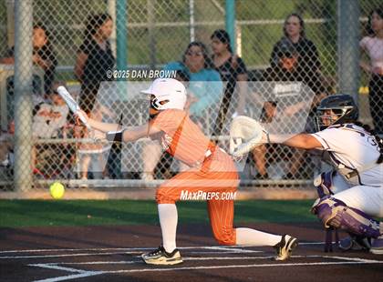 Thumbnail 2 in Sunset vs West Mesquite (UIL 5A D1 Bi-District) photogallery.