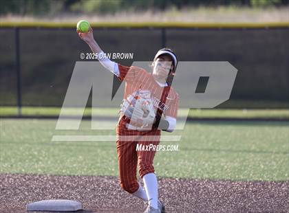 Thumbnail 3 in Sunset vs West Mesquite (UIL 5A D1 Bi-District) photogallery.