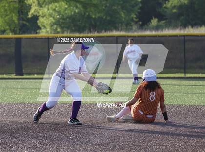 Thumbnail 3 in Sunset vs West Mesquite (UIL 5A D1 Bi-District) photogallery.