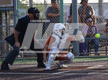Thumbnail 1 in Sunset vs West Mesquite (UIL 5A D1 Bi-District) photogallery.