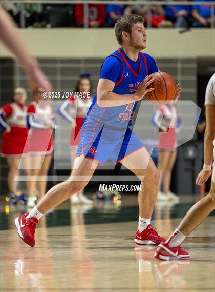 Thumbnail 3 in Zane Trace vs Minford (OHSAA D5 District Final) photogallery.