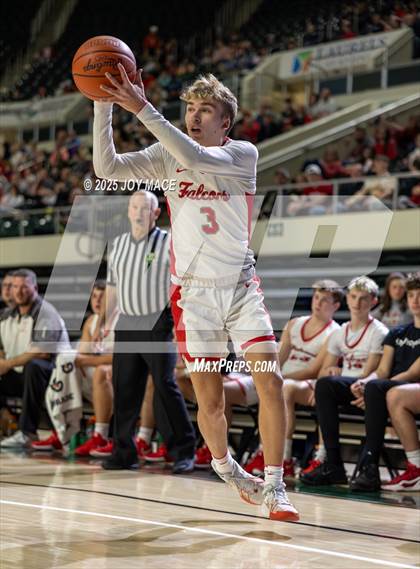 Thumbnail 2 in Zane Trace vs Minford (OHSAA D5 District Final) photogallery.