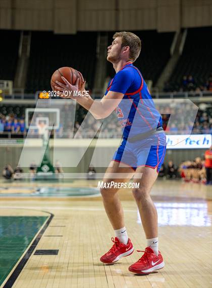 Thumbnail 2 in Zane Trace vs Minford (OHSAA D5 District Final) photogallery.