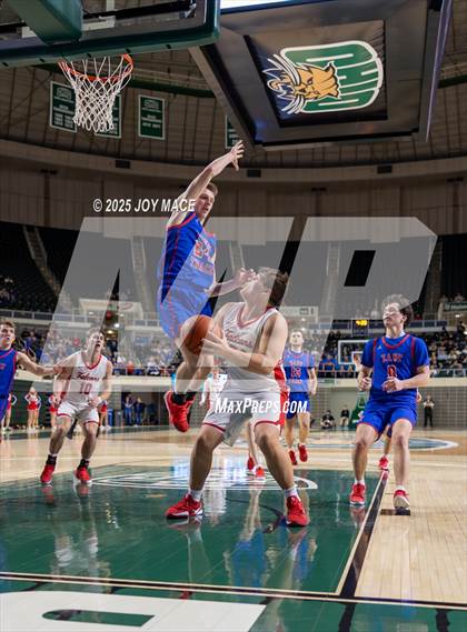 Thumbnail 1 in Zane Trace vs Minford (OHSAA D5 District Final) photogallery.