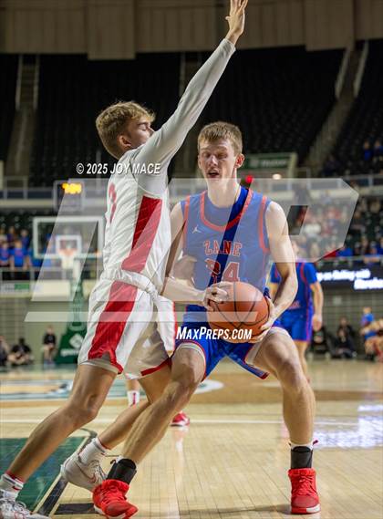 Thumbnail 1 in Zane Trace vs Minford (OHSAA D5 District Final) photogallery.