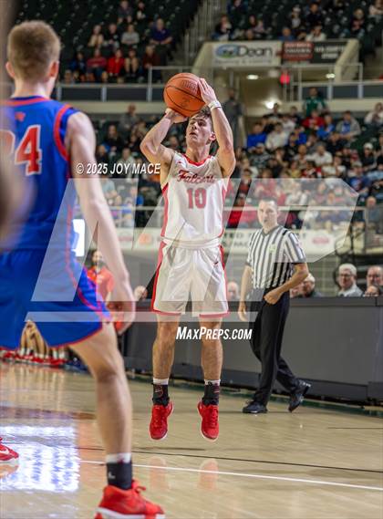 Thumbnail 1 in Zane Trace vs Minford (OHSAA D5 District Final) photogallery.