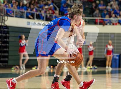 Thumbnail 3 in Zane Trace vs Minford (OHSAA D5 District Final) photogallery.