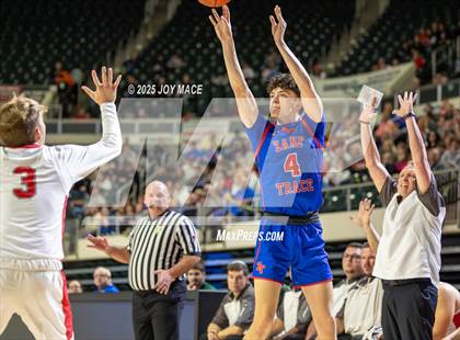 Thumbnail 1 in Zane Trace vs Minford (OHSAA D5 District Final) photogallery.