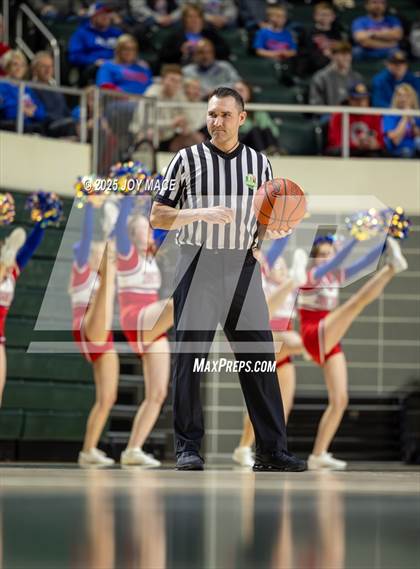 Thumbnail 3 in Zane Trace vs Minford (OHSAA D5 District Final) photogallery.