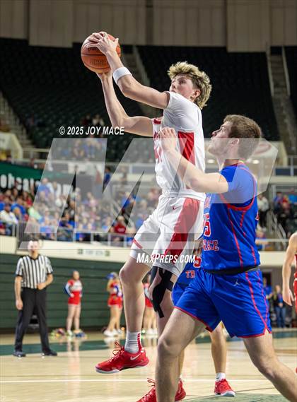 Thumbnail 1 in Zane Trace vs Minford (OHSAA D5 District Final) photogallery.