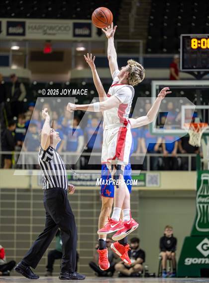 Thumbnail 2 in Zane Trace vs Minford (OHSAA D5 District Final) photogallery.