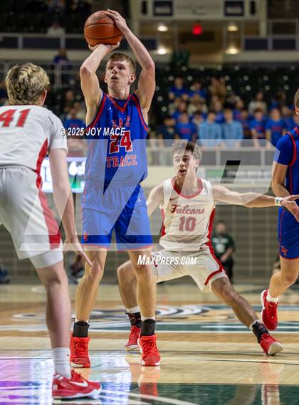 Thumbnail 2 in Zane Trace vs Minford (OHSAA D5 District Final) photogallery.