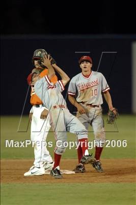 Thumbnail 1 in Riverside Poly vs Lakewood (Section Playoffs) photogallery.