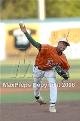 Thumbnail 1 in Riverside Poly vs Lakewood (Section Playoffs) photogallery.