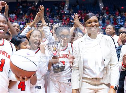 Thumbnail 2 in Hardaway vs Baldwin (GHSA 4A State Championship) photogallery.