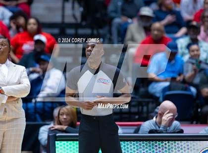 Thumbnail 2 in Hardaway vs Baldwin (GHSA 4A State Championship) photogallery.