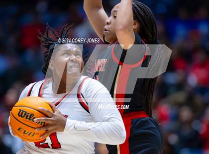 Thumbnail 1 in Hardaway vs Baldwin (GHSA 4A State Championship) photogallery.