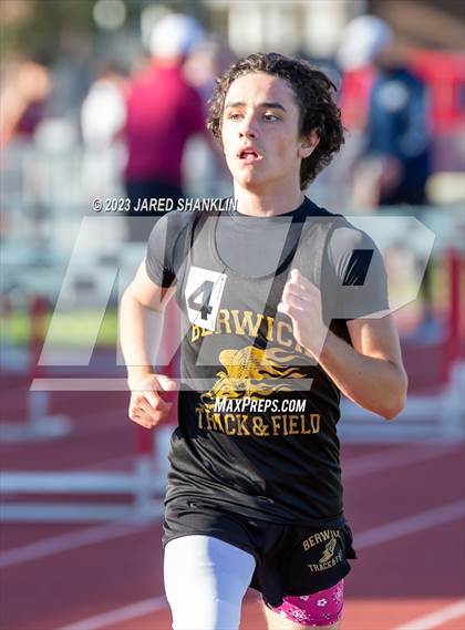 Thumbnail 2 in LHSAA District 8-3A(District Track Meet) photogallery.