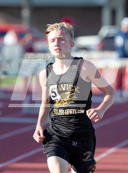 Thumbnail 1 in LHSAA District 8-3A(District Track Meet) photogallery.