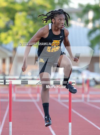 Thumbnail 1 in LHSAA District 8-3A(District Track Meet) photogallery.
