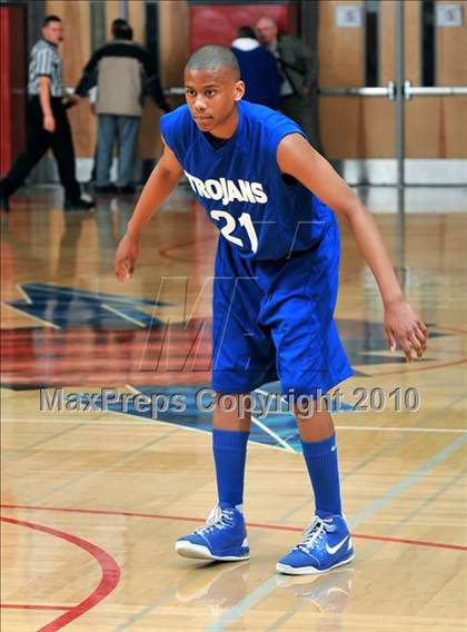 Thumbnail 2 in Windward vs. Lutheran (CIF SS D5AA Final) photogallery.