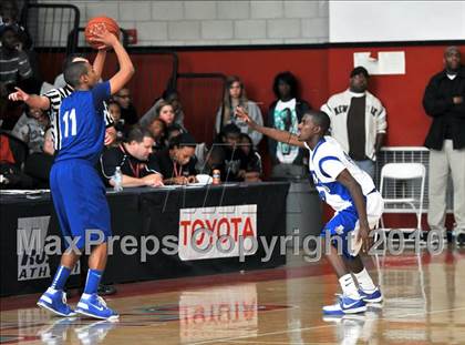Thumbnail 3 in Windward vs. Lutheran (CIF SS D5AA Final) photogallery.