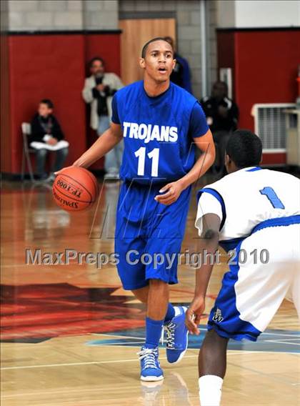 Thumbnail 2 in Windward vs. Lutheran (CIF SS D5AA Final) photogallery.