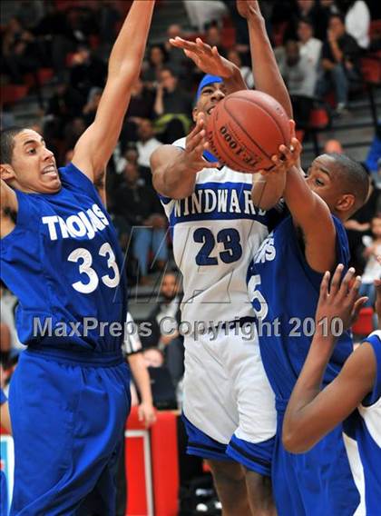 Thumbnail 3 in Windward vs. Lutheran (CIF SS D5AA Final) photogallery.