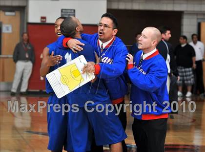Thumbnail 2 in Windward vs. Lutheran (CIF SS D5AA Final) photogallery.