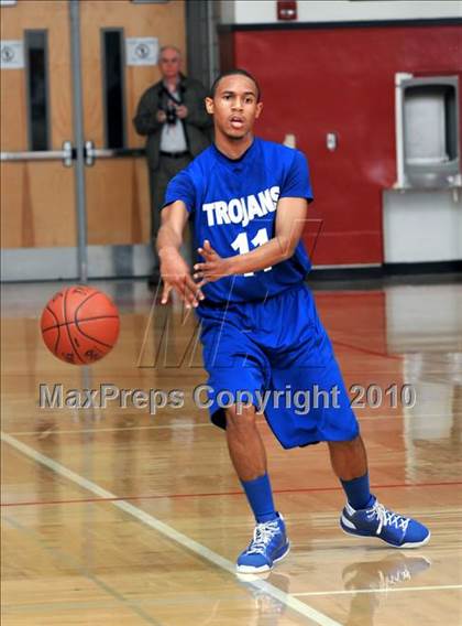 Thumbnail 2 in Windward vs. Lutheran (CIF SS D5AA Final) photogallery.