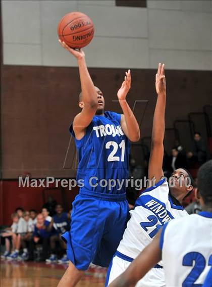 Thumbnail 2 in Windward vs. Lutheran (CIF SS D5AA Final) photogallery.