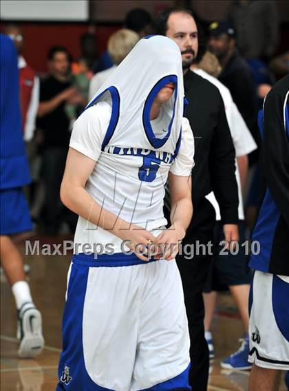 Thumbnail 3 in Windward vs. Lutheran (CIF SS D5AA Final) photogallery.
